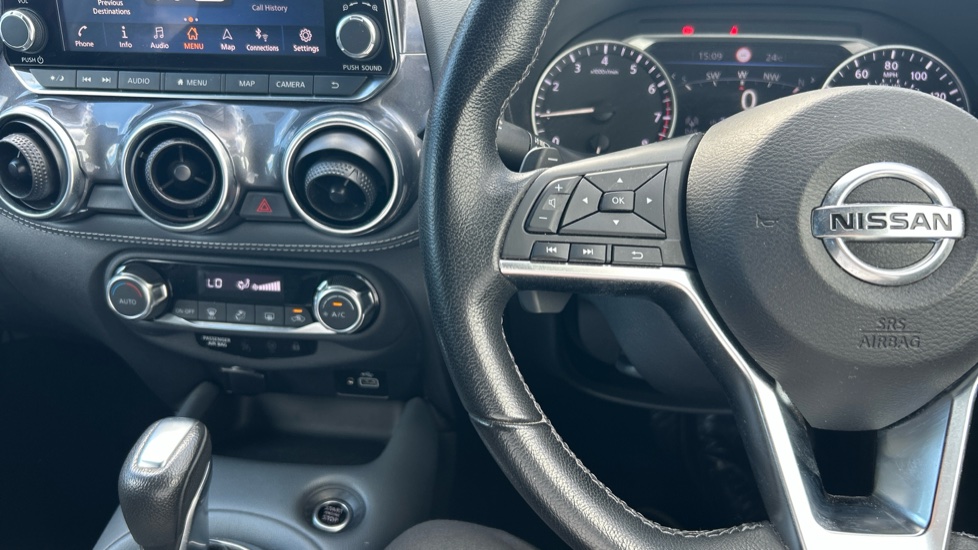 Nissan Juke 1.0 DiG-T 114 N-Connecta 5dr DCT Petrol Hatchback - Image 35