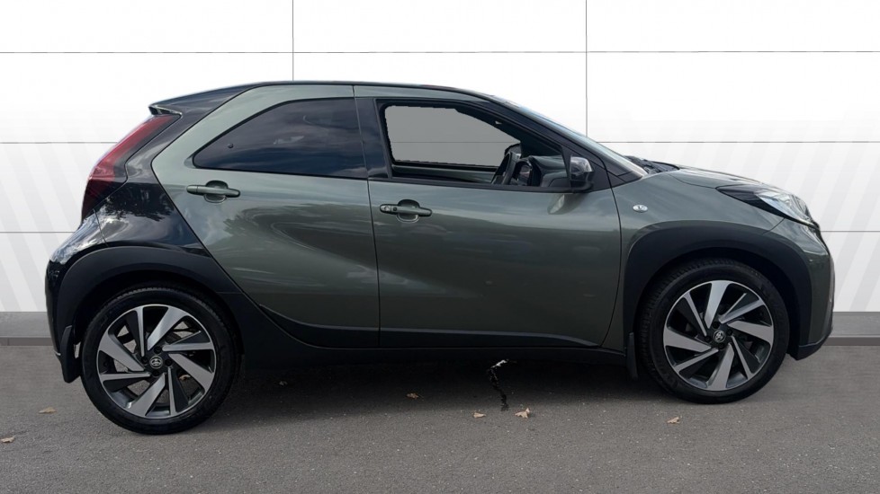 Toyota Aygo X 1.0 VVT-i Exclusive 5dr Petrol Hatchback - Image 5