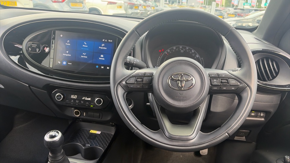 Toyota Aygo X 1.0 VVT-i Exclusive 5dr Petrol Hatchback - Image 10