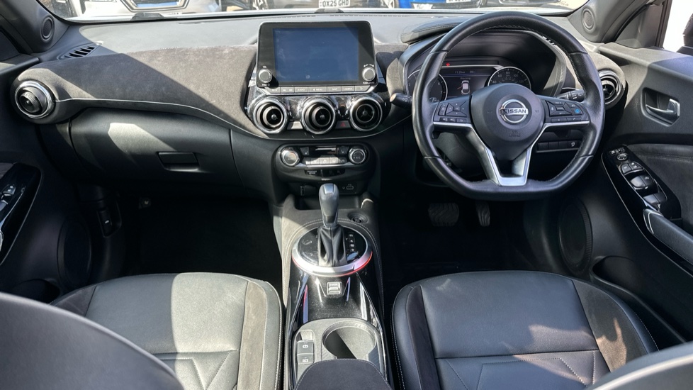 Nissan Juke 1.0 DiG-T 114 Tekna+ 5dr DCT Petrol Hatchback - Image 10