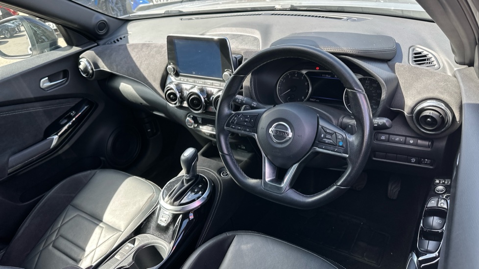 Nissan Juke 1.0 DiG-T 114 Tekna+ 5dr DCT Petrol Hatchback - Image 11