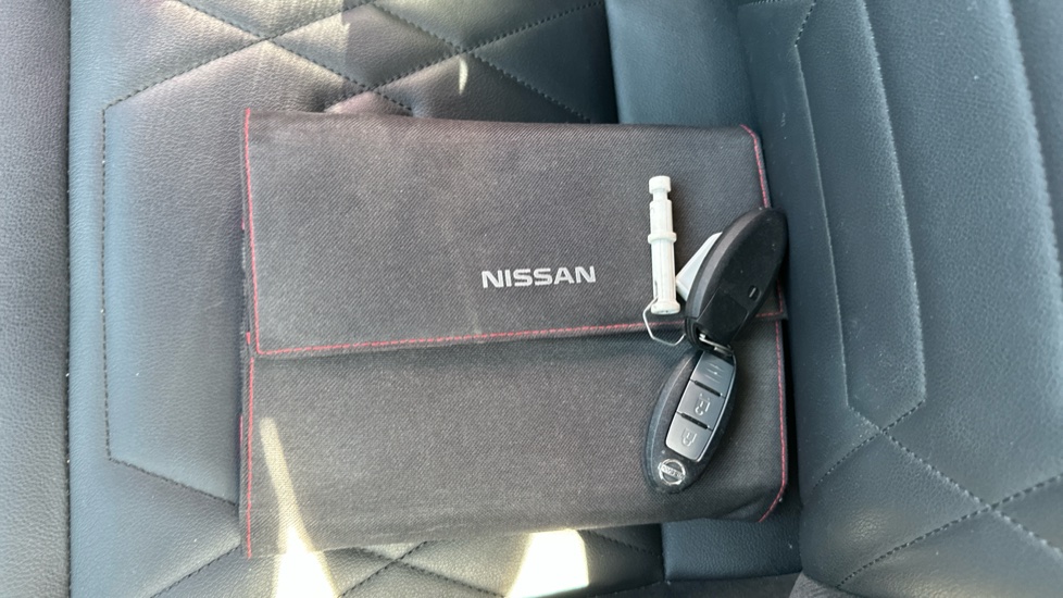 Nissan Juke 1.0 DiG-T 114 Tekna+ 5dr DCT Petrol Hatchback - Image 19