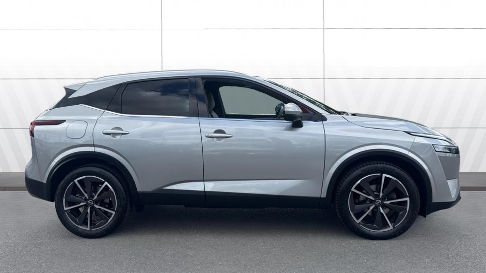 Nissan Qashqai 1.3 DiG-T MH Tekna 5dr Petrol Hatchback - Image 5