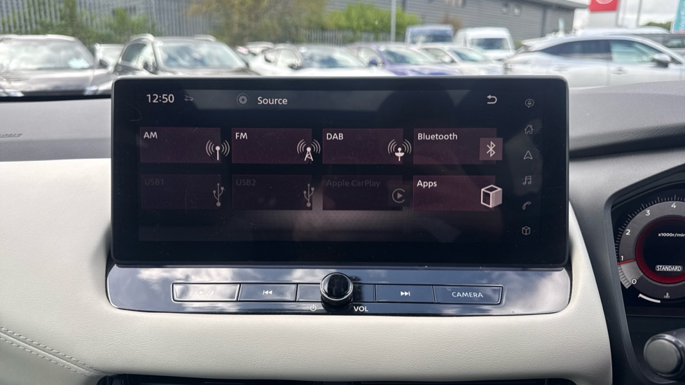 Nissan Qashqai 1.3 DiG-T MH Tekna 5dr Petrol Hatchback - Image 46