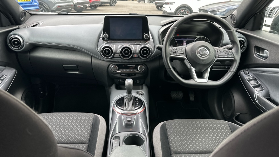 Nissan Juke 1.0 DiG-T N-Connecta 5dr DCT Petrol Hatchback - Image 10