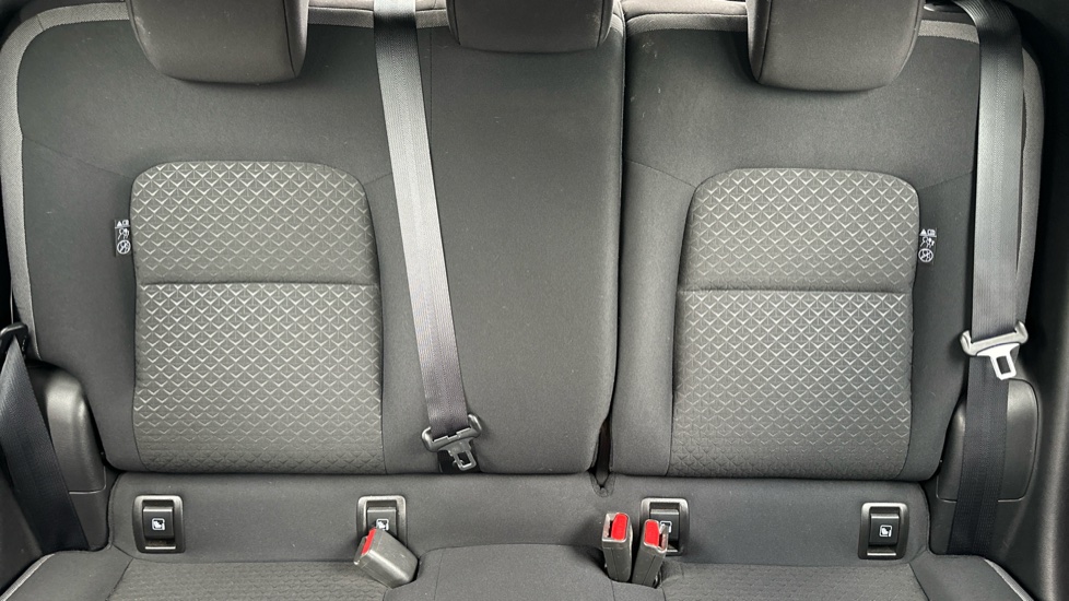 Nissan Juke 1.0 DiG-T N-Connecta 5dr DCT Petrol Hatchback - Image 15
