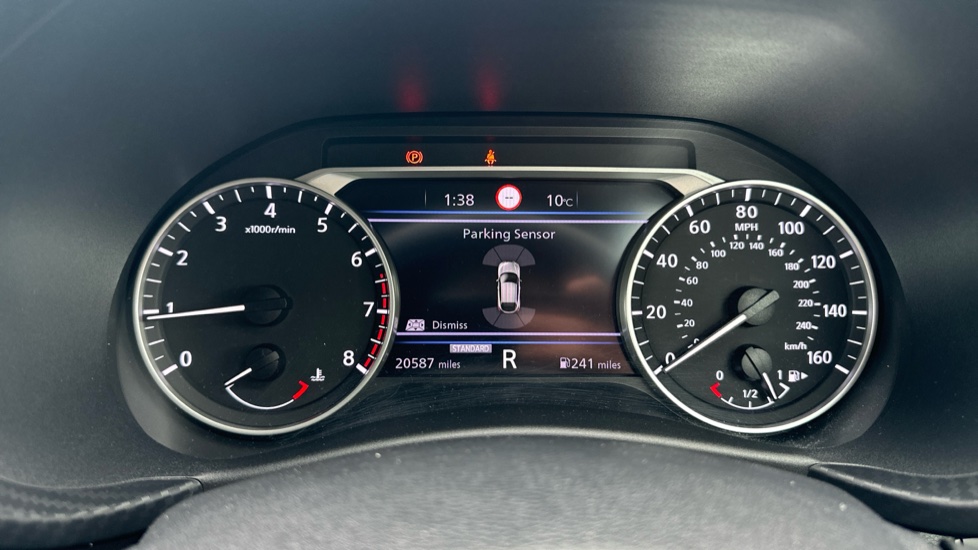 Nissan Juke 1.0 DiG-T N-Connecta 5dr DCT Petrol Hatchback - Image 30