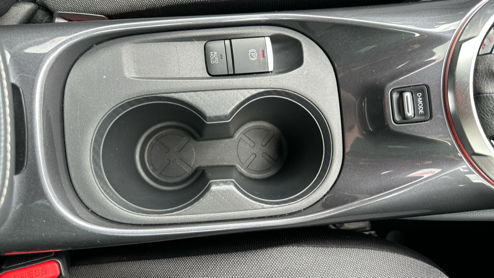 Nissan Juke 1.0 DiG-T N-Connecta 5dr DCT Petrol Hatchback - Image 39
