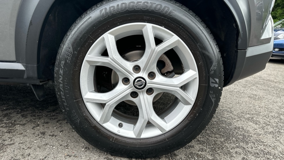 Nissan Juke 1.0 DiG-T N-Connecta 5dr DCT Petrol Hatchback - Image 43