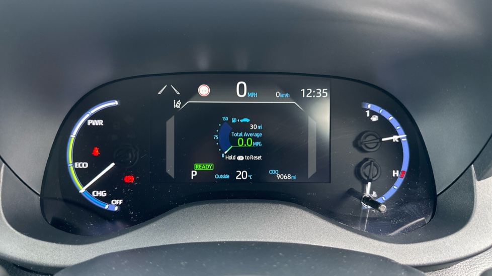 Toyota Yaris Cross 1.5 Hybrid Dynamic 5dr CVT Hybrid Estate - Image 18