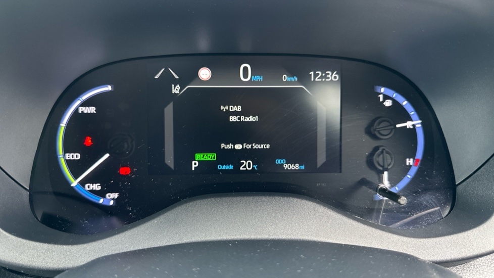 Toyota Yaris Cross 1.5 Hybrid Dynamic 5dr CVT Hybrid Estate - Image 29