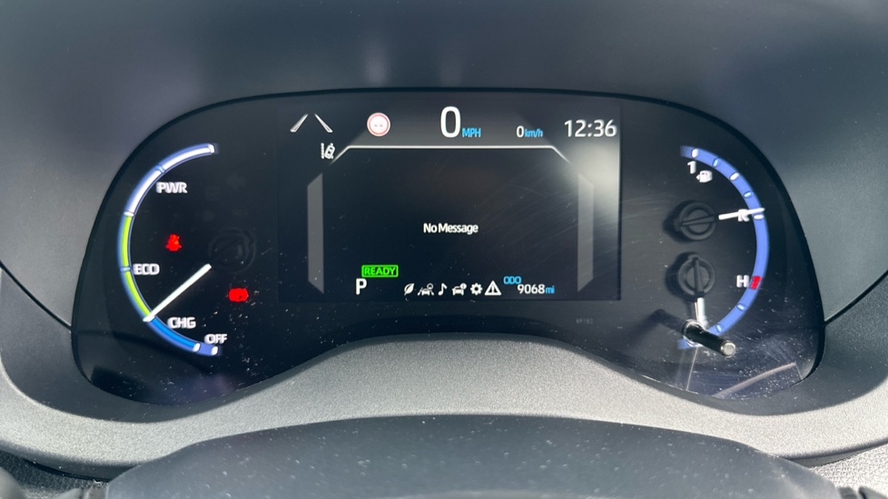 Toyota Yaris Cross 1.5 Hybrid Dynamic 5dr CVT Hybrid Estate - Image 30