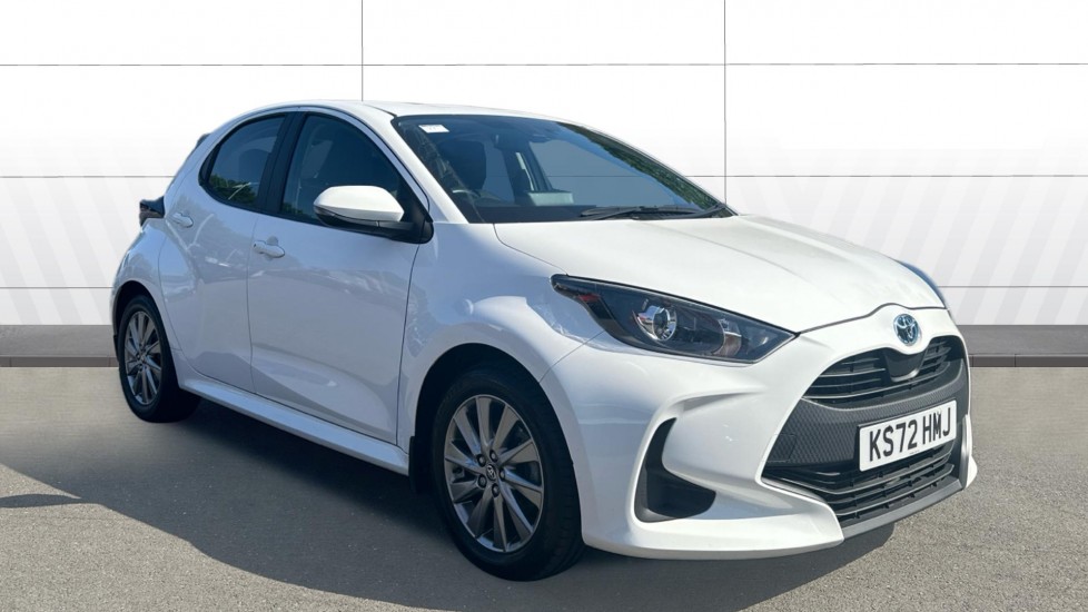 Toyota Yaris 1.5 Hybrid Icon 5dr CVT Hybrid Hatchback - Image 1
