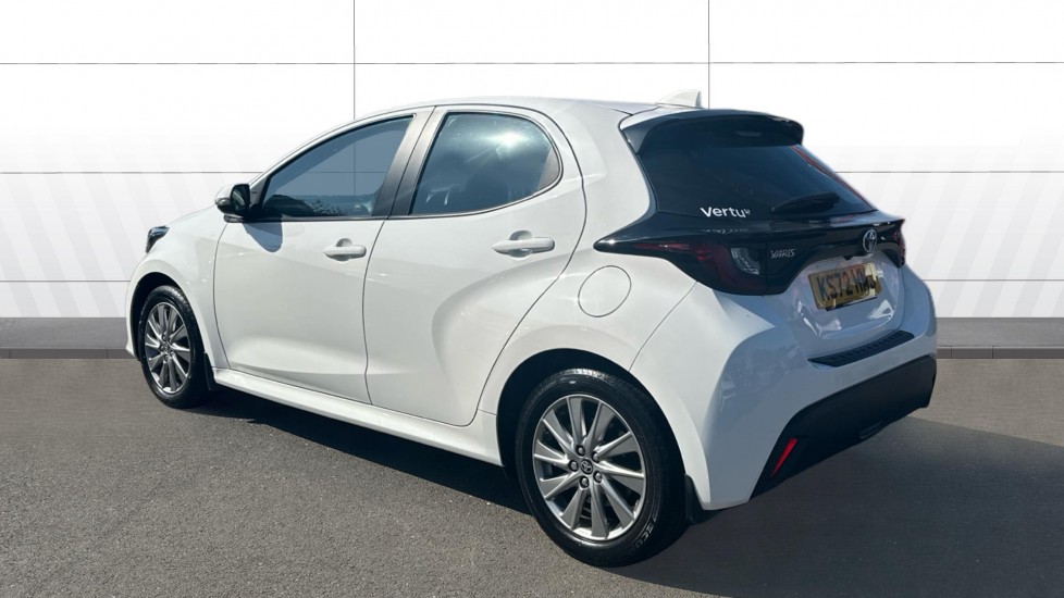 Toyota Yaris 1.5 Hybrid Icon 5dr CVT Hybrid Hatchback - Image 2