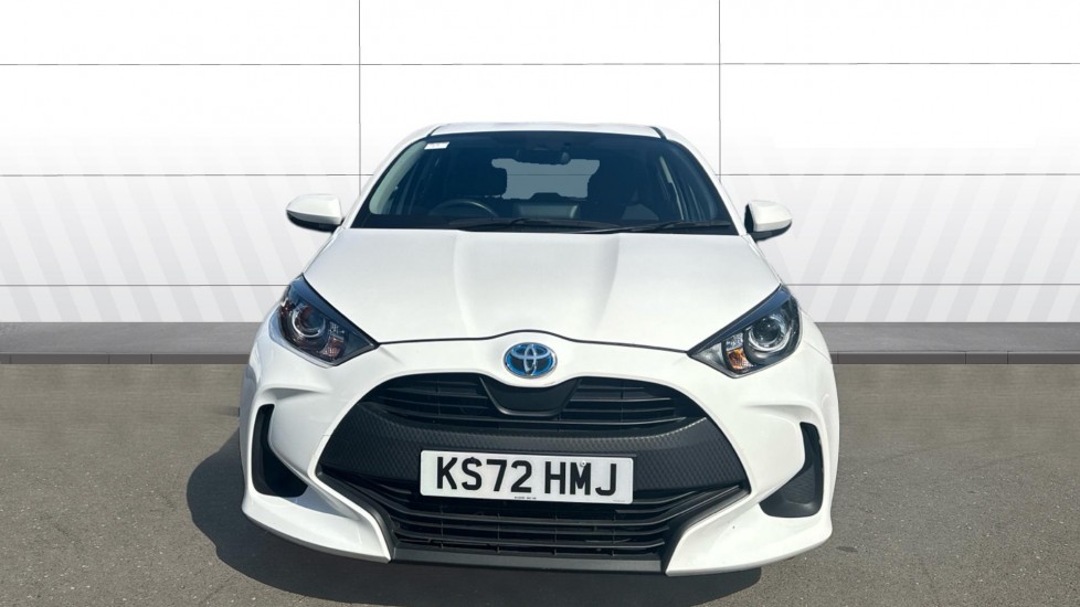 Toyota Yaris 1.5 Hybrid Icon 5dr CVT Hybrid Hatchback - Image 3