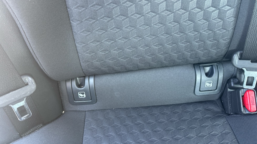 Toyota Yaris 1.5 Hybrid Icon 5dr CVT Hybrid Hatchback - Image 37