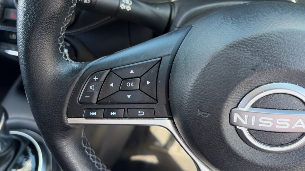 Nissan Juke 1.6 Hybrid N-Connecta 5dr Auto Hybrid Hatchback - Image 26