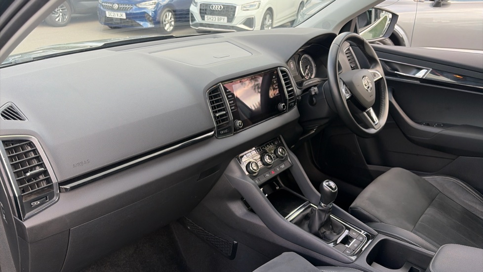 Skoda Karoq 1.5 TSI SE L 5dr Petrol Estate - Image 9
