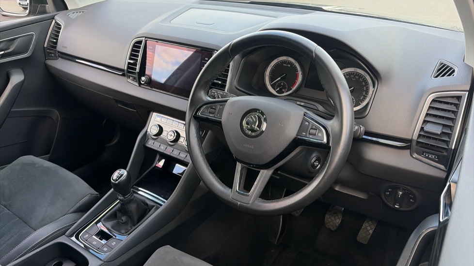 Skoda Karoq 1.5 TSI SE L 5dr Petrol Estate - Image 11