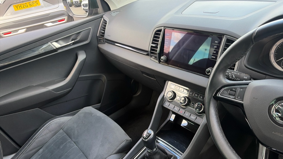 Skoda Karoq 1.5 TSI SE L 5dr Petrol Estate - Image 14