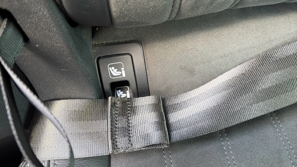 Skoda Karoq 1.5 TSI SE L 5dr Petrol Estate - Image 34