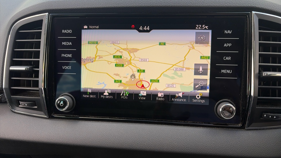 Skoda Karoq 1.5 TSI SE L 5dr Petrol Estate - Image 46