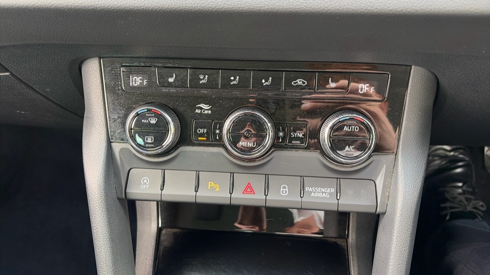 Skoda Karoq 1.5 TSI SE L 5dr Petrol Estate - Image 48