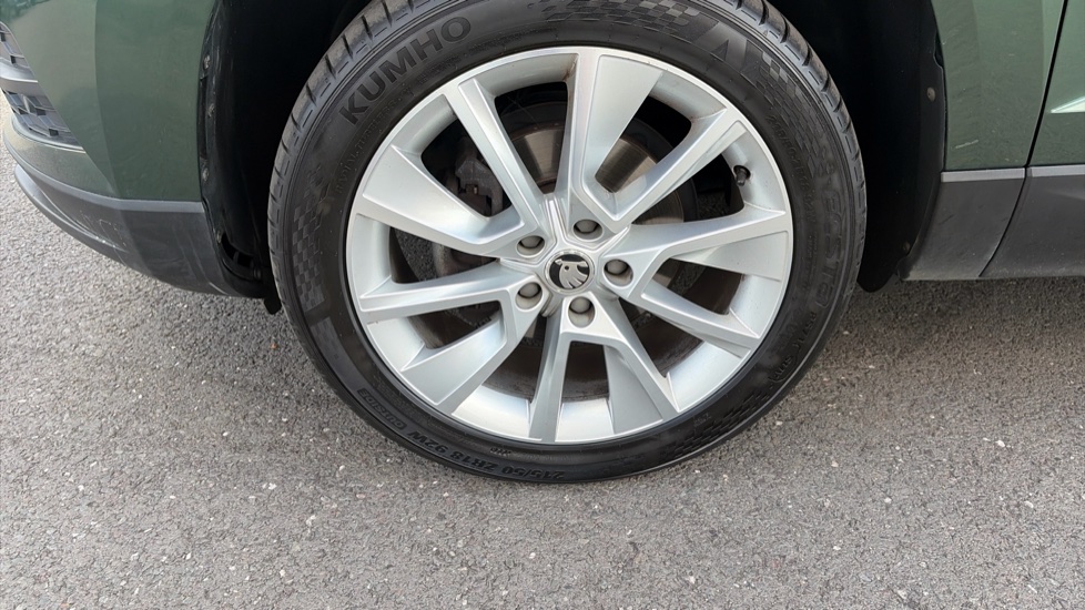 Skoda Karoq 1.5 TSI SE L 5dr Petrol Estate - Image 56
