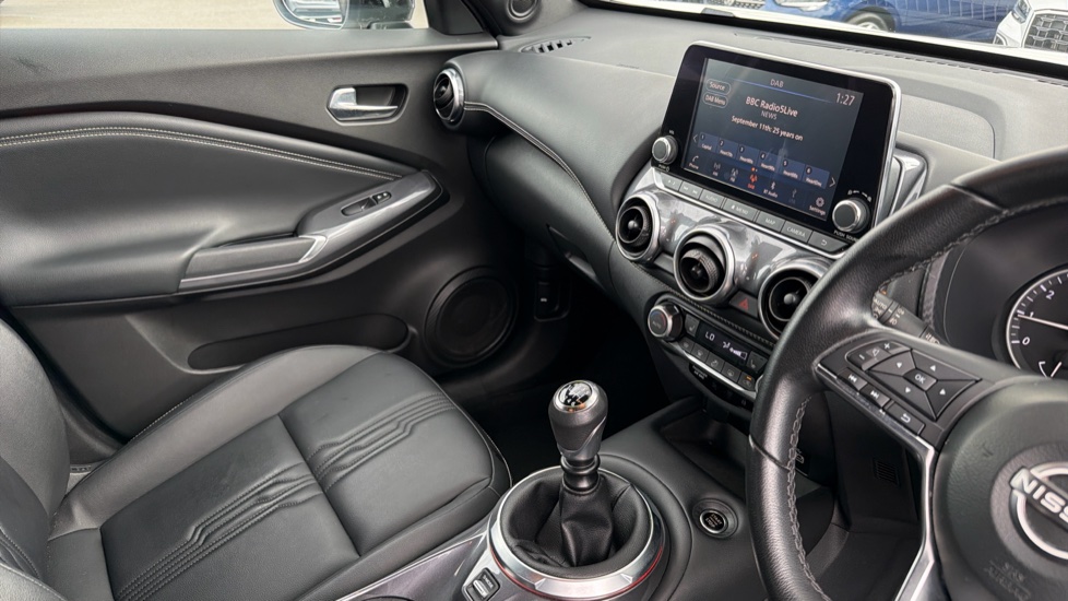 Nissan Juke 1.0 DiG-T 114 Tekna 5dr Petrol Hatchback - Image 14