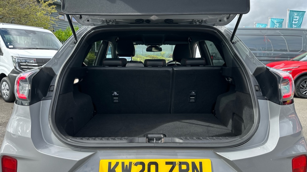 Ford Puma 1.0 EcoBoost Hybrid mHEV ST-Line X 5dr Petrol Hatchback - Image 4