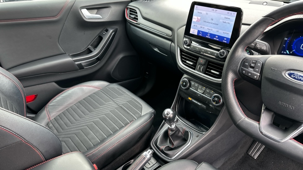 Ford Puma 1.0 EcoBoost Hybrid mHEV ST-Line X 5dr Petrol Hatchback - Image 14