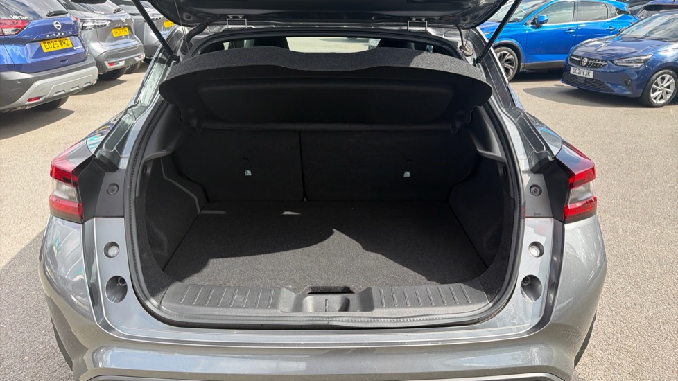 Nissan Juke 1.0 DiG-T 114 N-Connecta 5dr Petrol Hatchback - Image 4