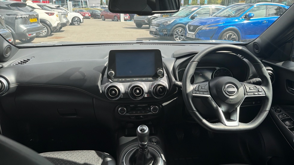Nissan Juke 1.0 DiG-T 114 N-Connecta 5dr Petrol Hatchback - Image 10