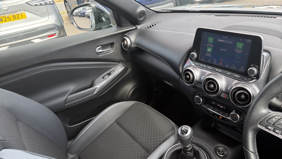 Nissan Juke 1.0 DiG-T 114 N-Connecta 5dr Petrol Hatchback - Image 14