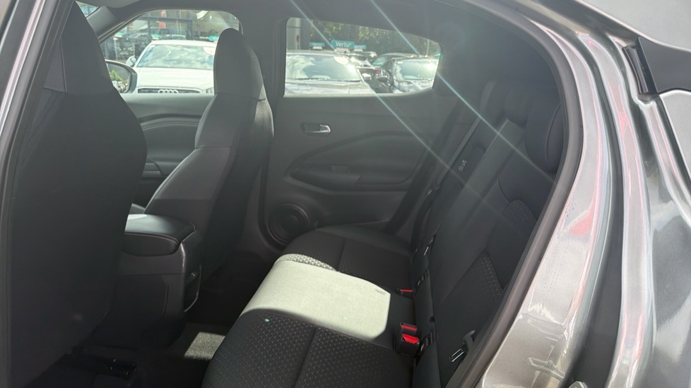 Nissan Juke 1.0 DiG-T 114 N-Connecta 5dr Petrol Hatchback - Image 16