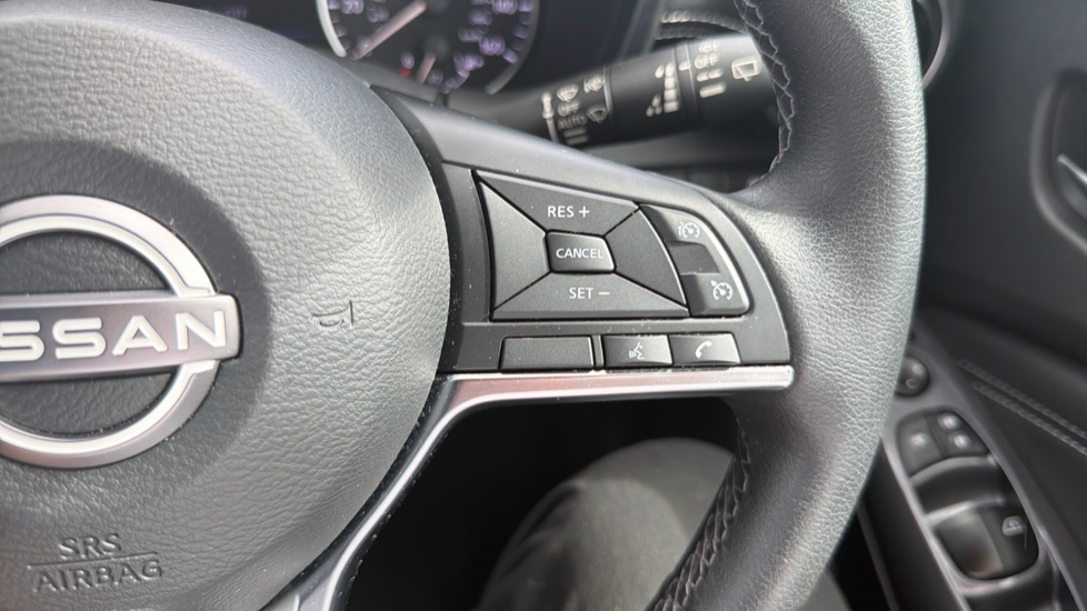 Nissan Juke 1.0 DiG-T 114 N-Connecta 5dr Petrol Hatchback - Image 21