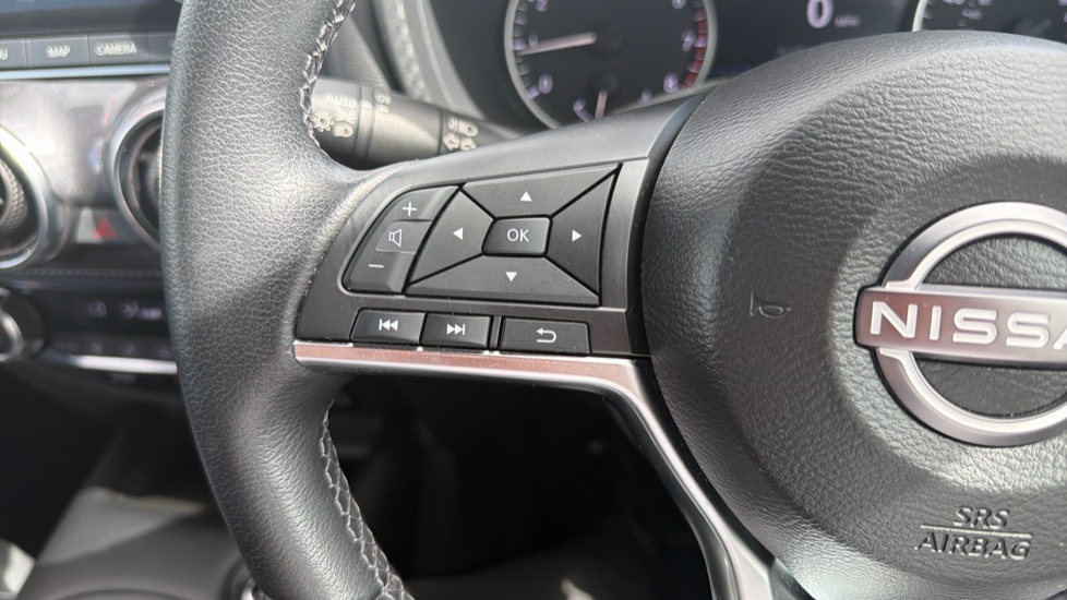 Nissan Juke 1.0 DiG-T 114 N-Connecta 5dr Petrol Hatchback - Image 22