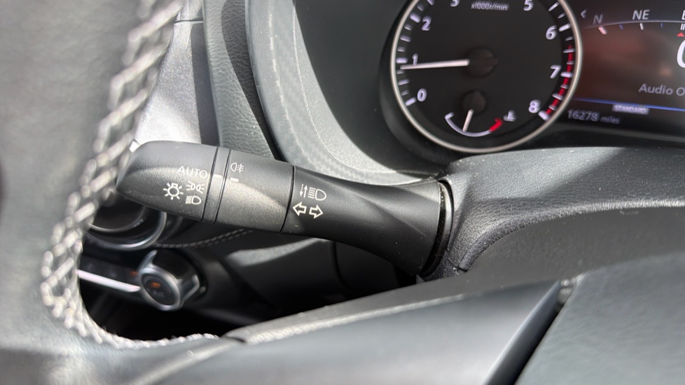 Nissan Juke 1.0 DiG-T 114 N-Connecta 5dr Petrol Hatchback - Image 23