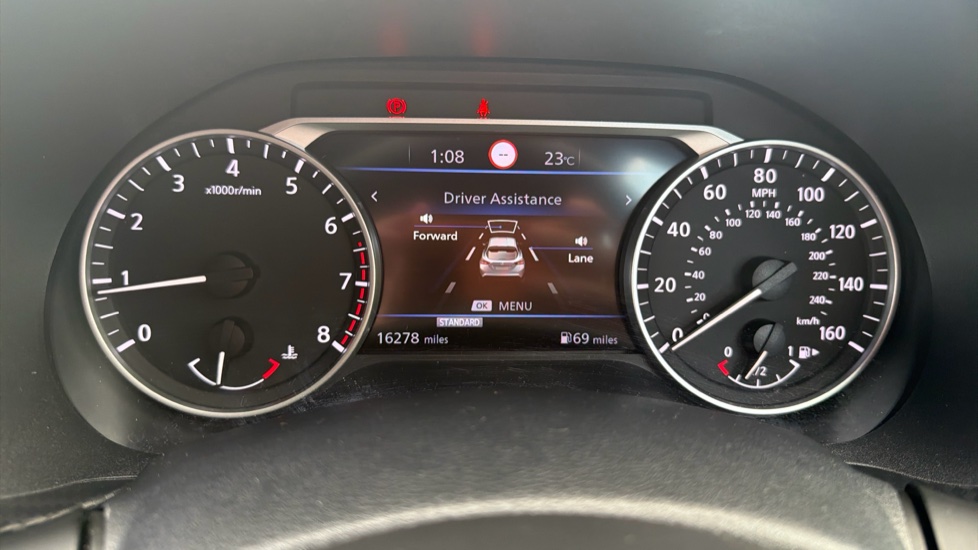 Nissan Juke 1.0 DiG-T 114 N-Connecta 5dr Petrol Hatchback - Image 36