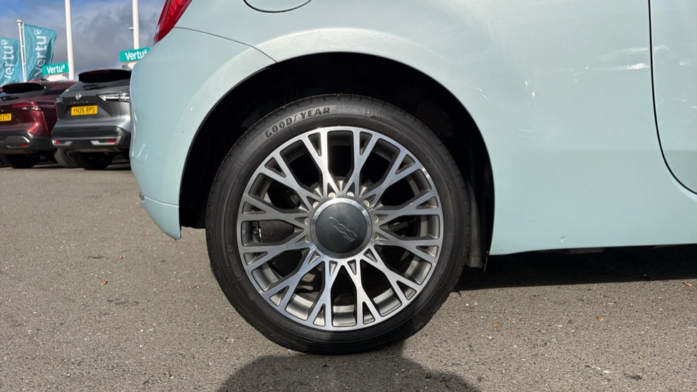 Fiat 500 1.0 Mild Hybrid Dolcevita Plus 3dr Petrol Hatchback - Image 7