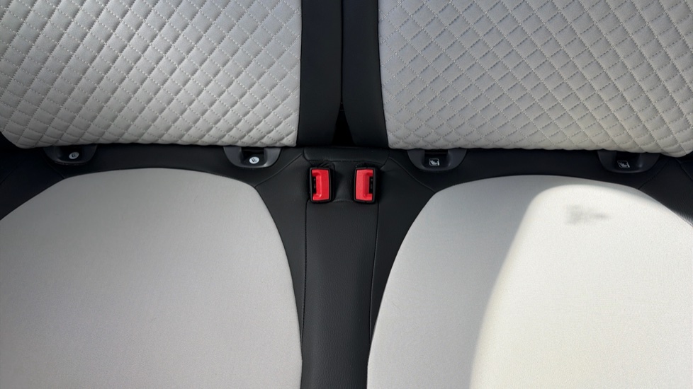 Fiat 500 1.0 Mild Hybrid Dolcevita Plus 3dr Petrol Hatchback - Image 17
