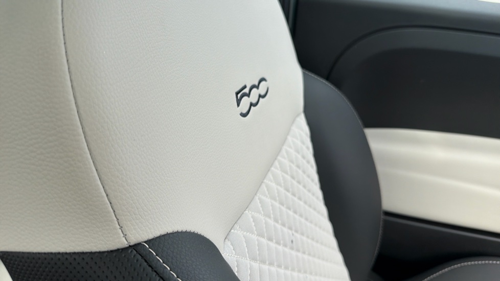 Fiat 500 1.0 Mild Hybrid Dolcevita Plus 3dr Petrol Hatchback - Image 31