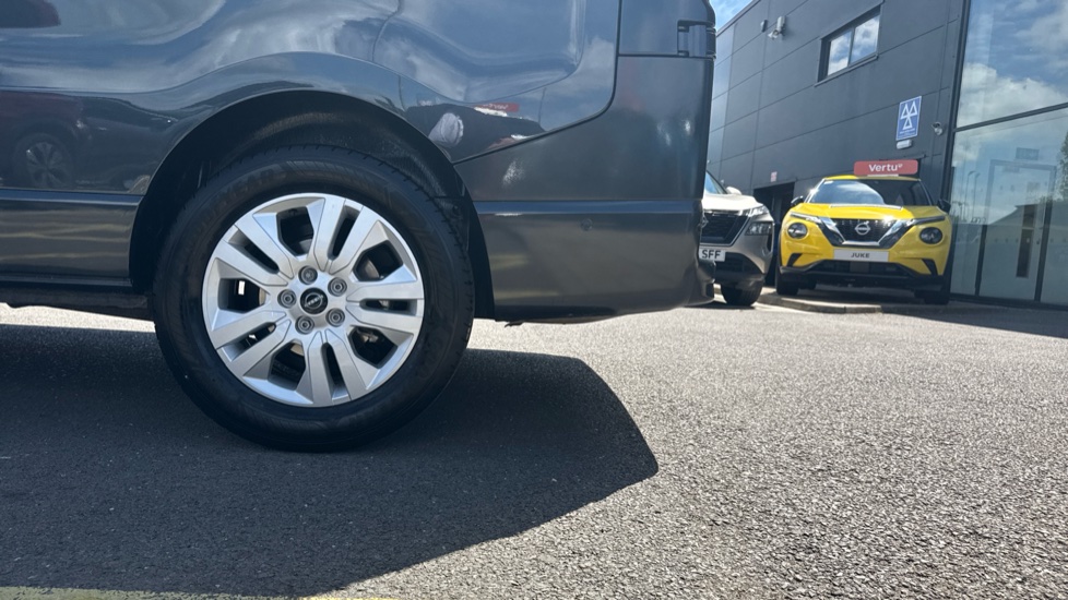 Nissan Primastar 30 L2 Diesel 2.0 dCi 150ps H1 Tekna Crew Van Auto [9 Speed] - Image 7