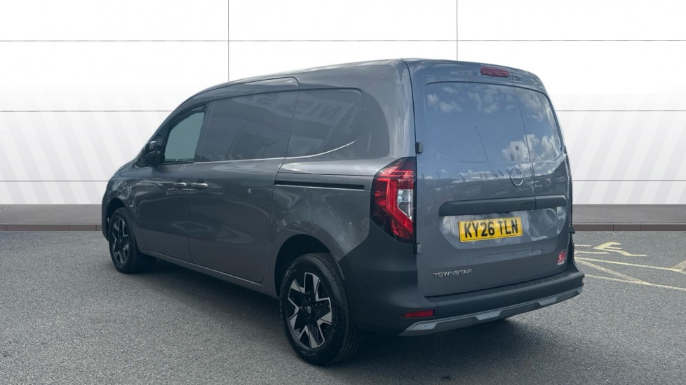 Nissan Townstar L2 Petrol 1.3 Tekna Van [Safety] - Image 2