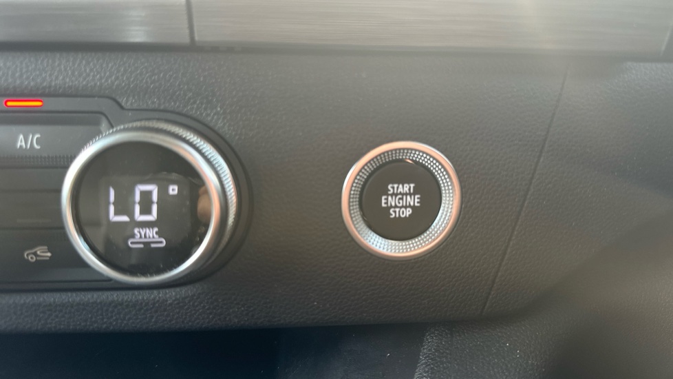 Nissan Townstar L2 Petrol 1.3 Tekna Van [Safety] - Image 38