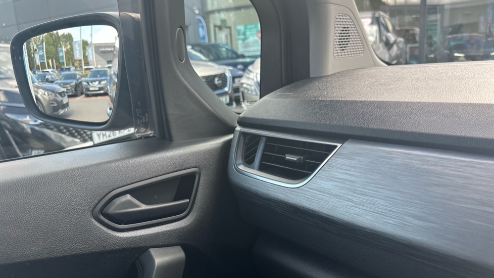 Nissan Townstar L2 Petrol 1.3 Tekna Van [Safety] - Image 43