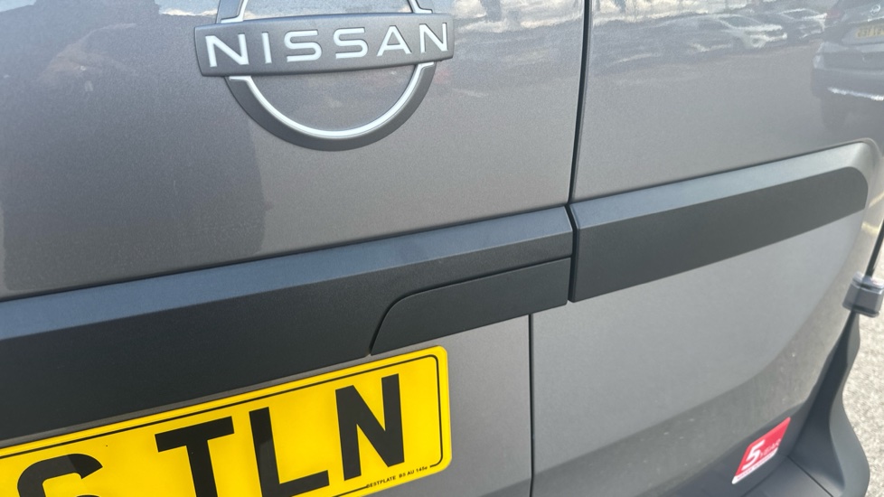 Nissan Townstar L2 Petrol 1.3 Tekna Van [Safety] - Image 55