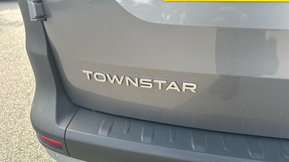 Nissan Townstar L2 Petrol 1.3 Tekna Van [Safety] - Image 61