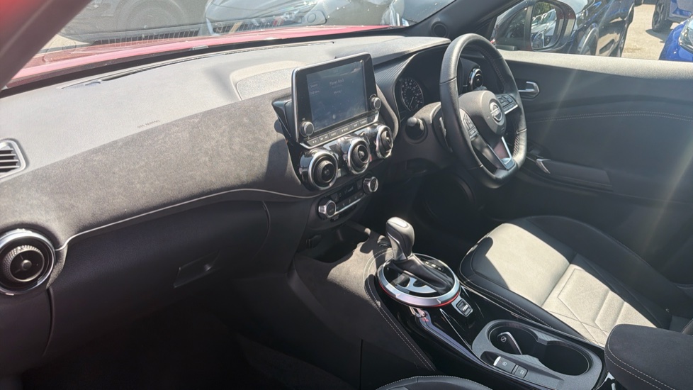 Nissan Juke 1.0 DiG-T 114 Tekna+ 5dr DCT Petrol Hatchback - Image 9