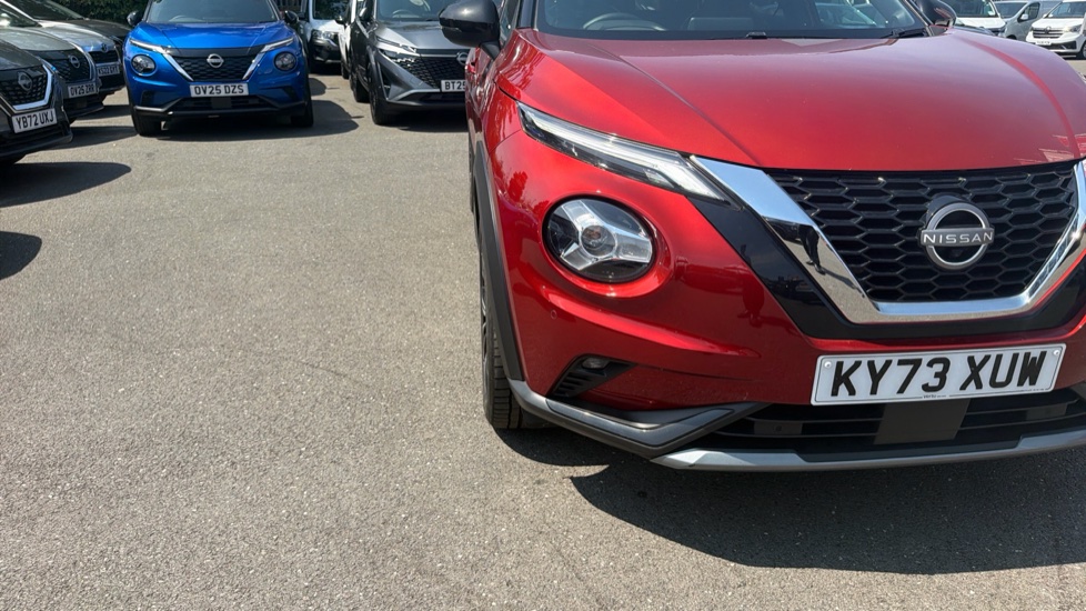 Nissan Juke 1.0 DiG-T 114 Tekna+ 5dr DCT Petrol Hatchback - Image 23